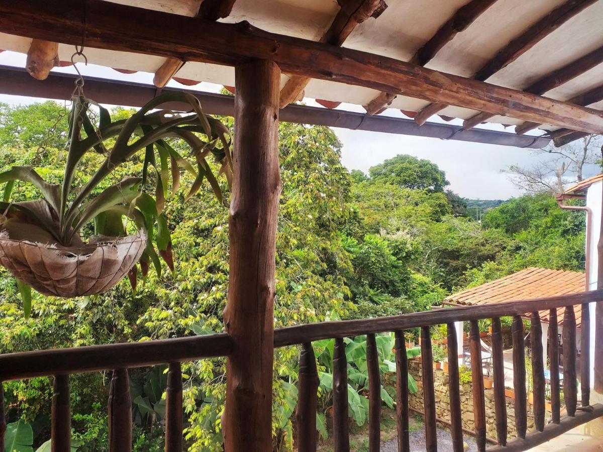 ホテル Casona Chara バリチャラ エクステリア 写真